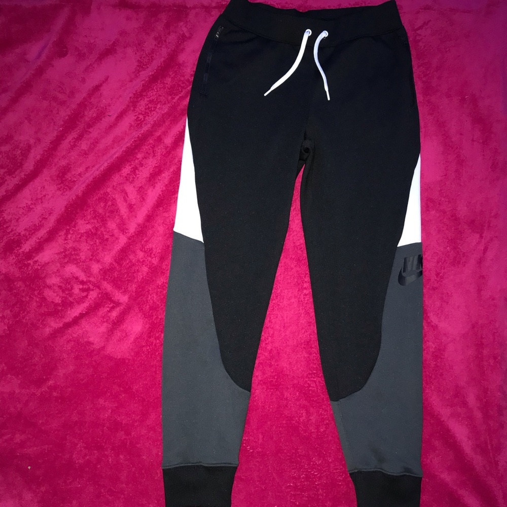 Women’s Nike Colorblock Joggers